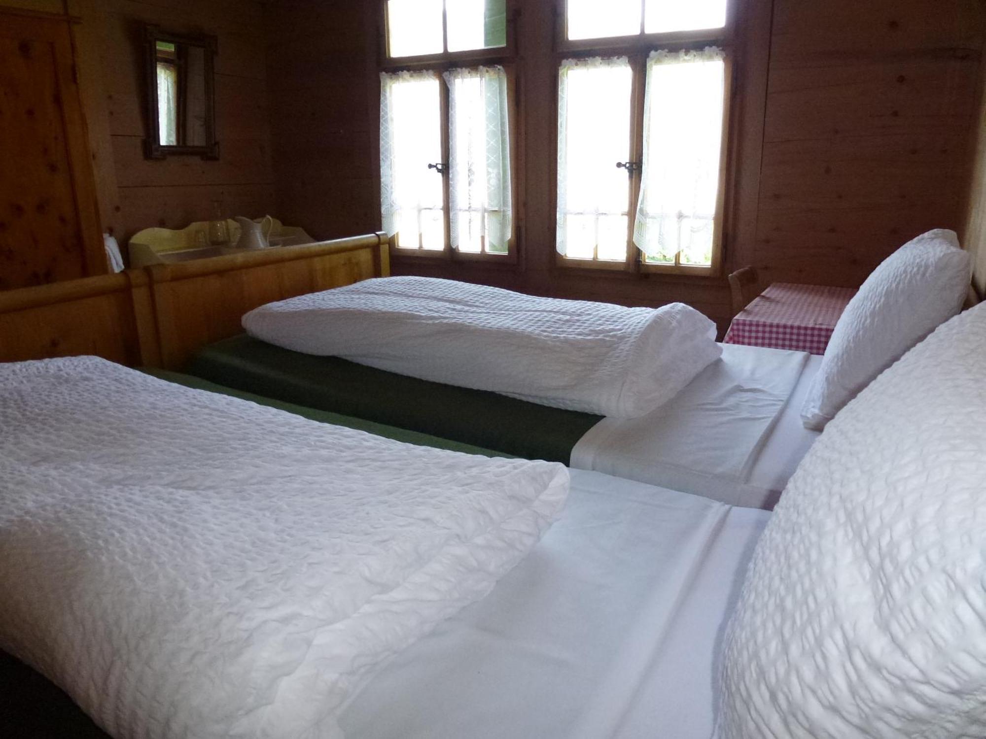 Hotel Waldrand Kiental Bagian luar foto